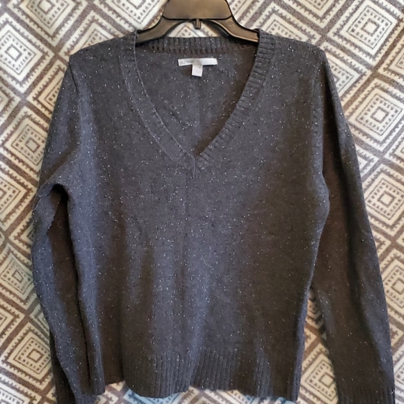 Dk. Heather Gray V-neck Wool Blend Sweater - XL - Picture 1 of 3